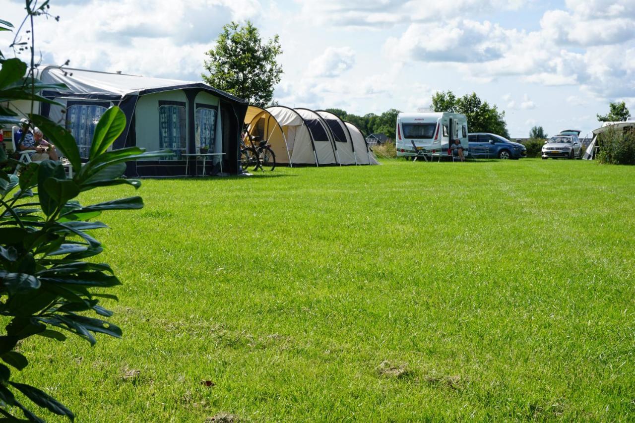 Vakantiehuisje Vlakbij Leeuwarden, Swichumer Pleats Exteriér fotografie